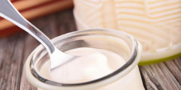 czym zastąpić jogurt naturalny