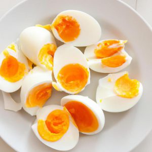Ile kalorii ma jajko na twardo?